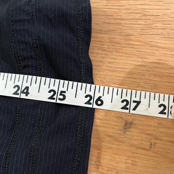 Lululemon Run Ta Ta Topper Top Shirt Size 8 - Picture 7 of 9